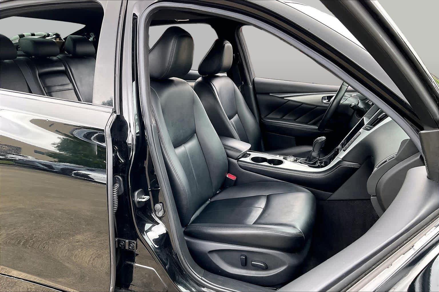 Used 2021 INFINITI Q50 Luxe RWD image 8