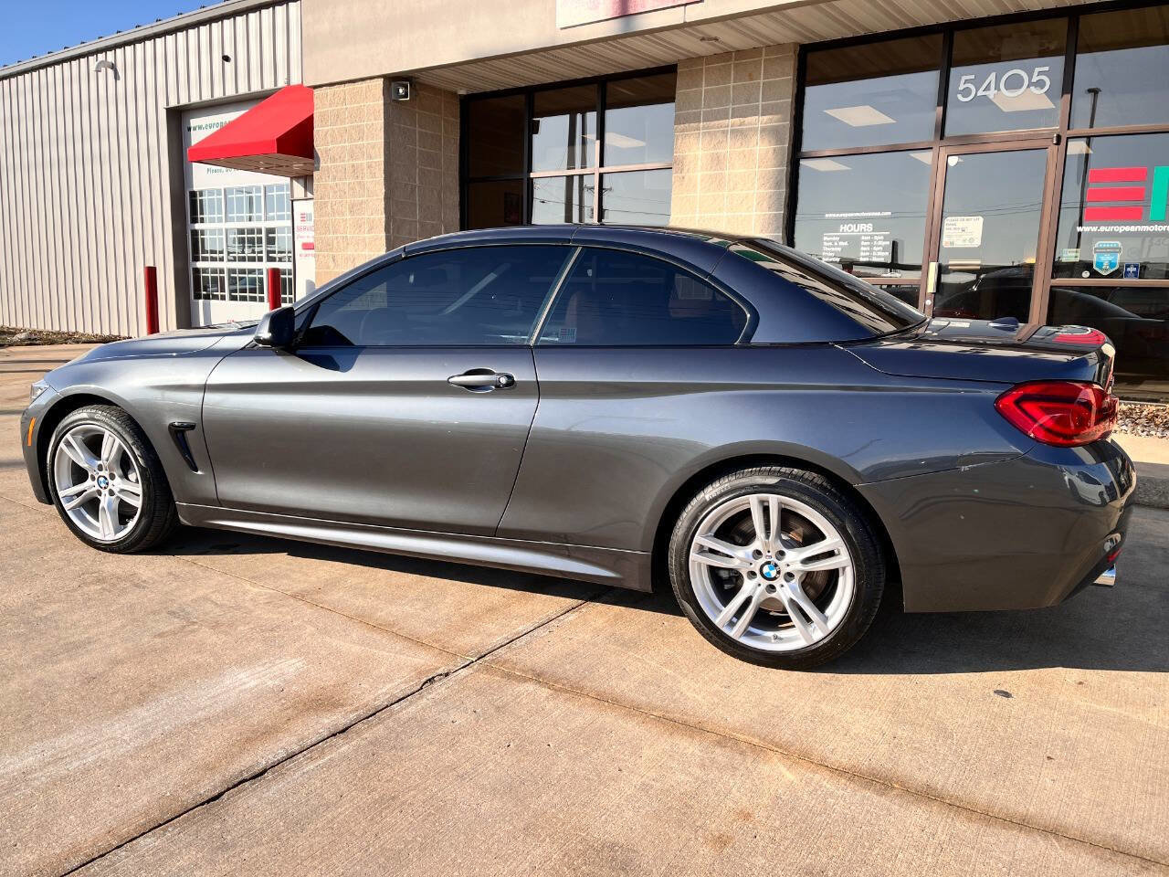 Used 2018 BMW 440i xDrive Convertible image 3