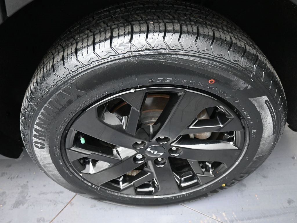 Certified 2023 Kia Sorento S w/ Panoramic Sunroof Package image 15