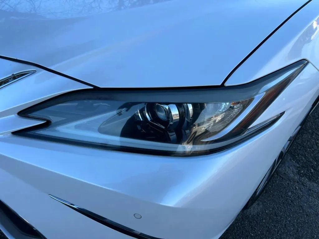 Used 2020 Lexus ES 350 ES 350 Sedan 4D image 31