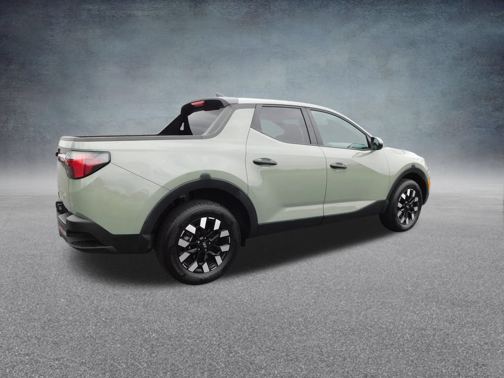 Used 2025 Hyundai Santa Cruz SE FWD image 3