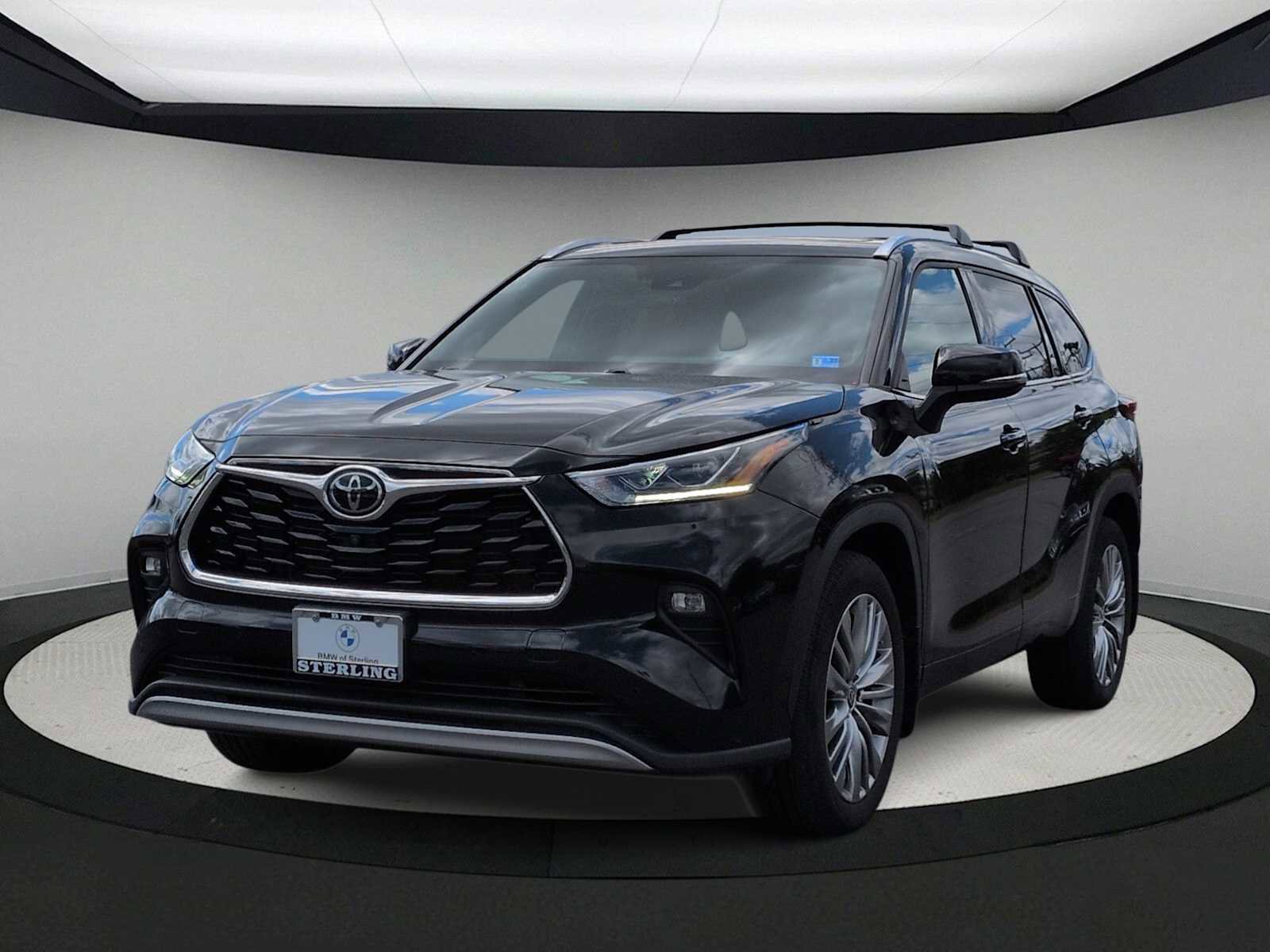 Used 2022 Toyota Highlander Platinum AWD/4WD image 4