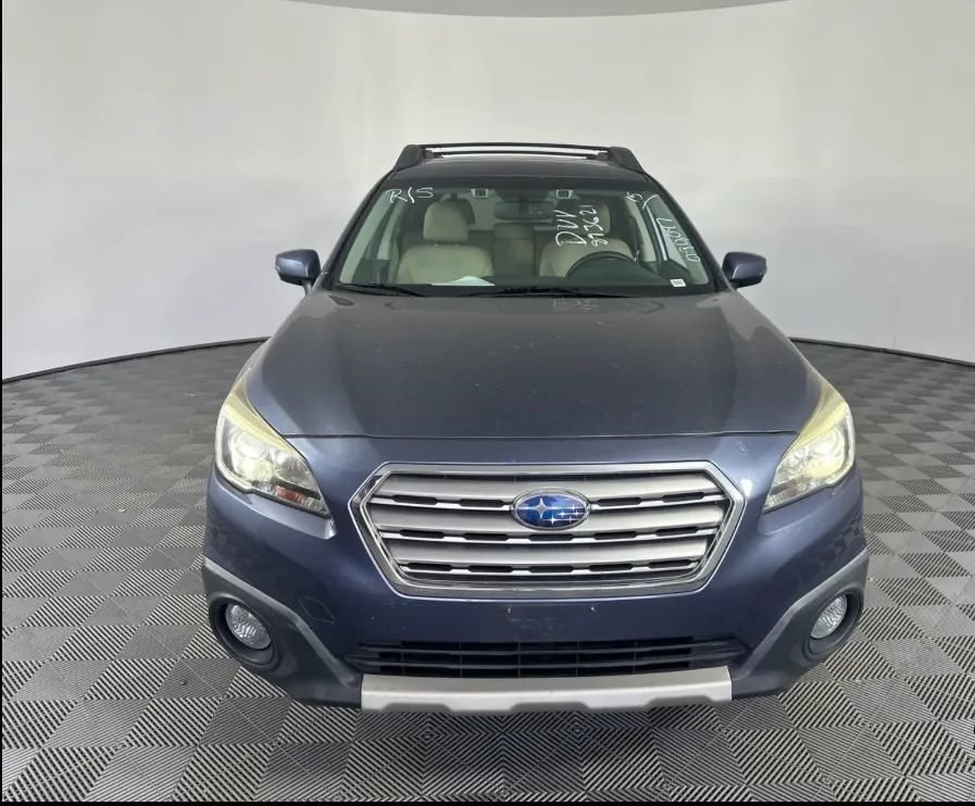 Used 2015 Subaru Outback 3.6R Limited AWD/4WD image 2