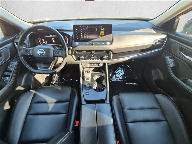 Used 2026 Nissan Rogue SL FWD image 19