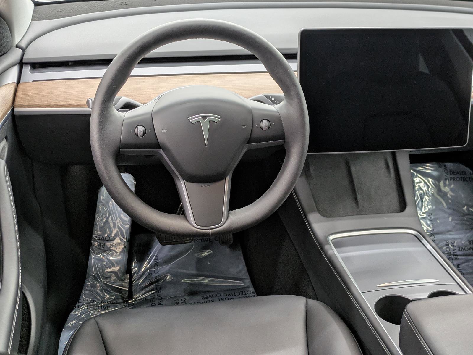 Used 2023 Tesla Model Y Long Range image 4
