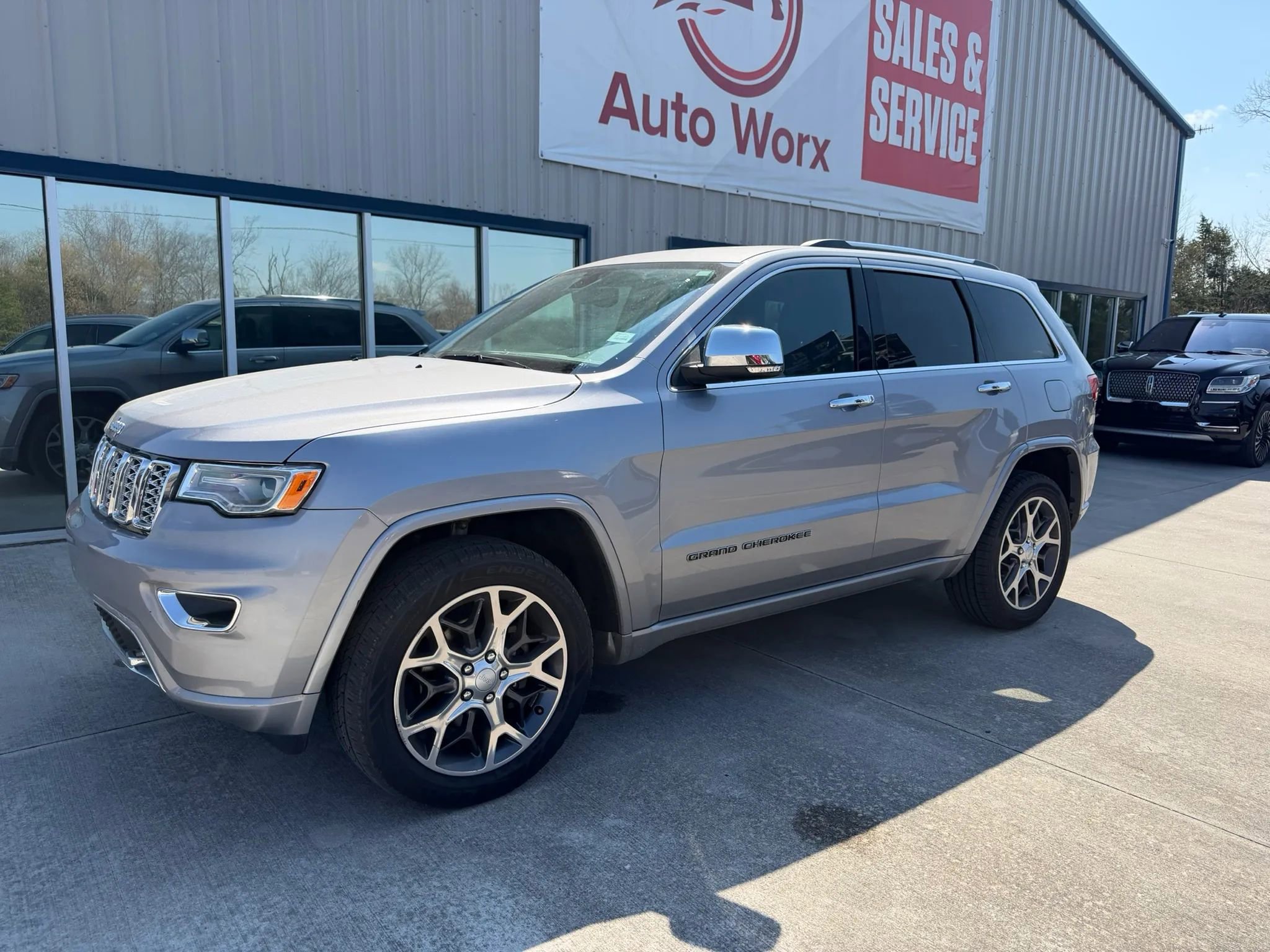 Used 2019 Jeep Grand Cherokee Overland image 46