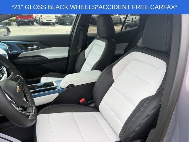 Used 2026 Chevrolet Equinox EV LT w/ LPO, Blackout Package image 17