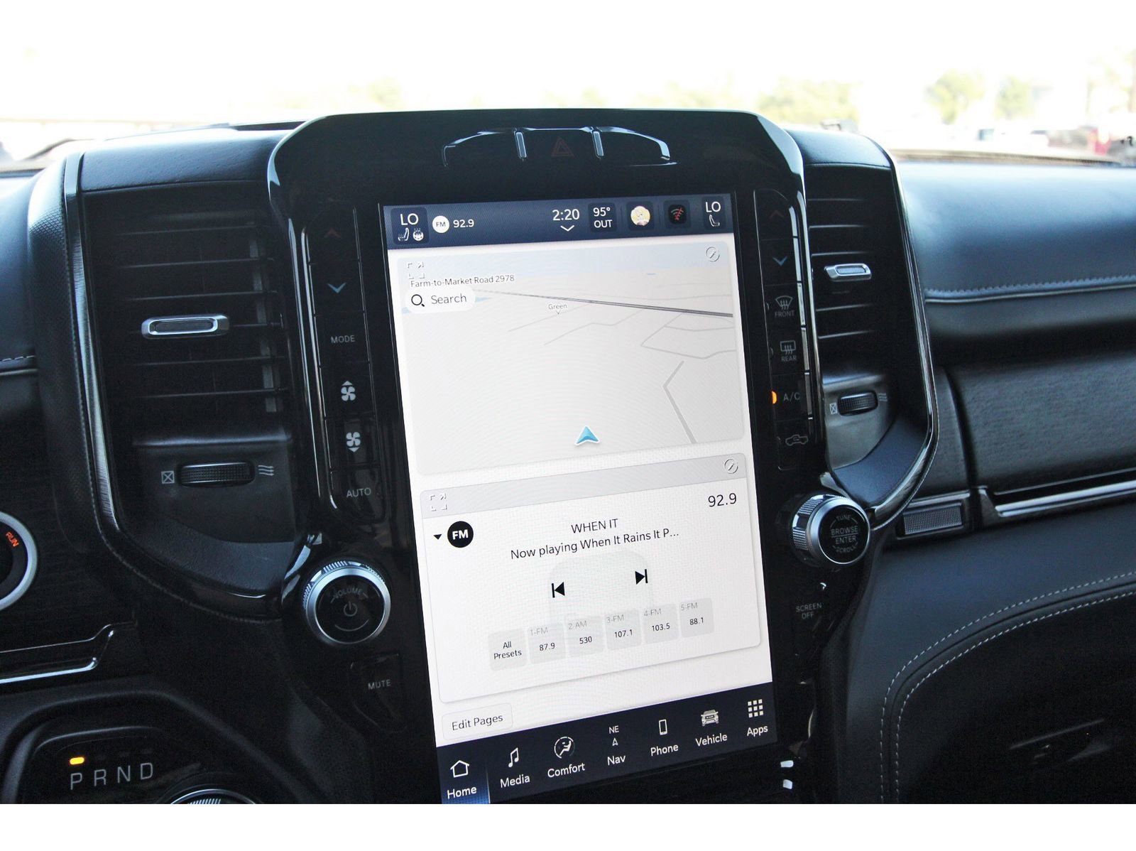 Used 2024 RAM 1500 Limited w/ Body Color Bumper Group image 24