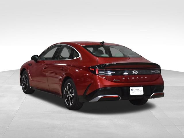 Used 2025 Hyundai Sonata SEL FWD image 10