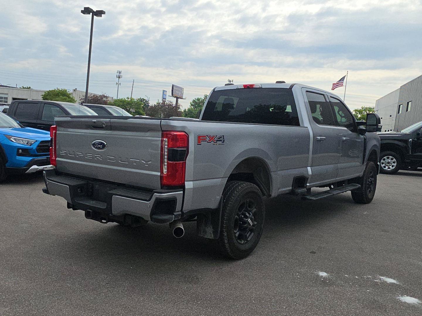 Used 2024 Ford F250 XLT w/ XLT Premium Package AWD/4WD image 3