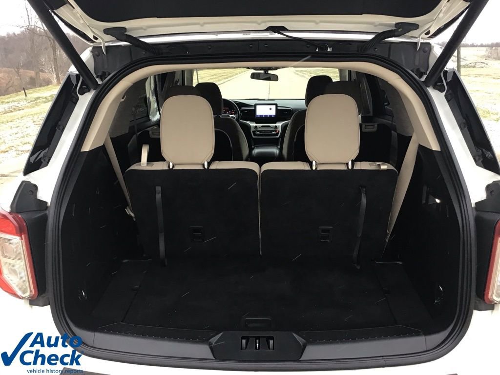 Used 2021 Ford Explorer XLT image 6