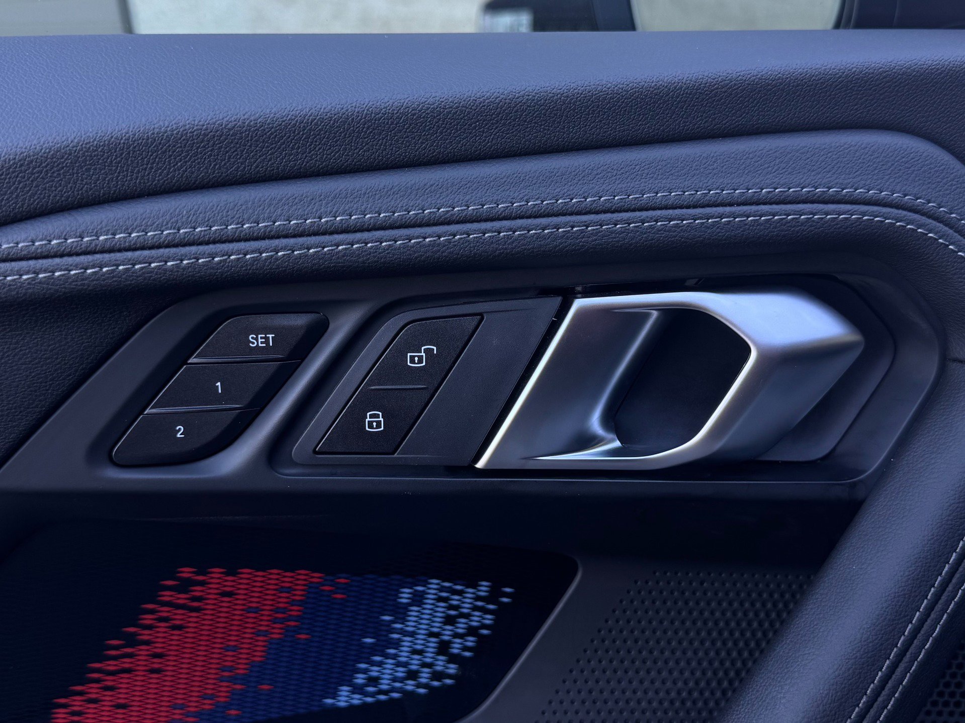 Used 2025 BMW M2 w/ Lighting Package image 48