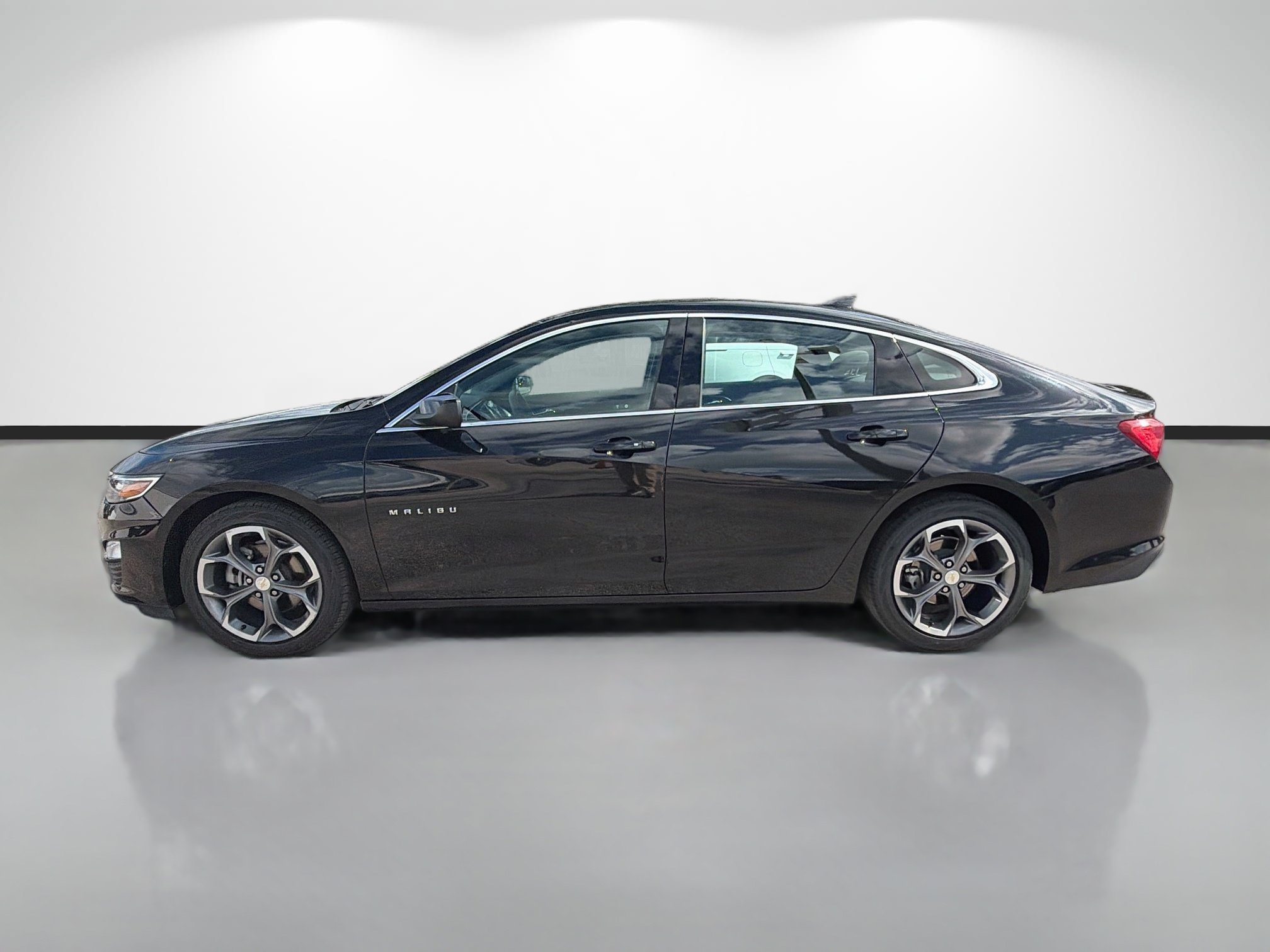 Used 2024 Chevrolet Malibu LT FWD image 6