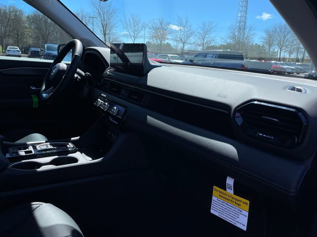 New 2026 Honda Pilot Touring image 37