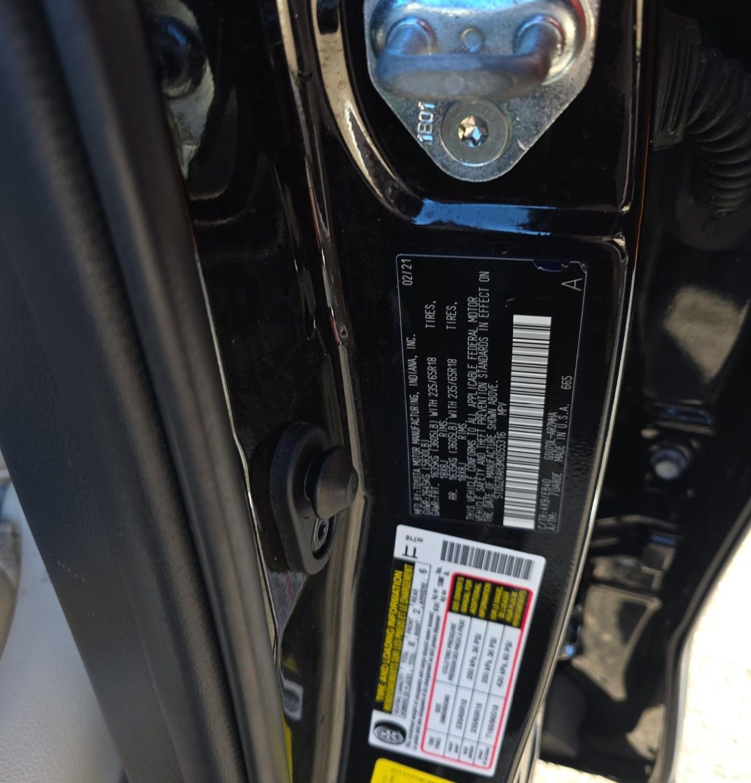 Used 2021 Toyota Highlander XLE image 8