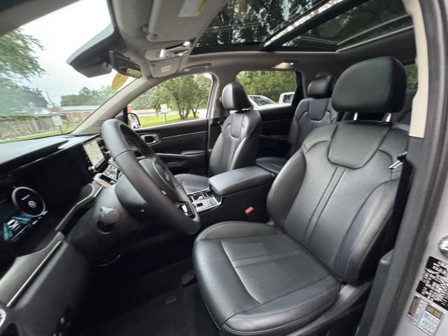 Used 2023 Kia Sorento SX AWD/4WD image 26