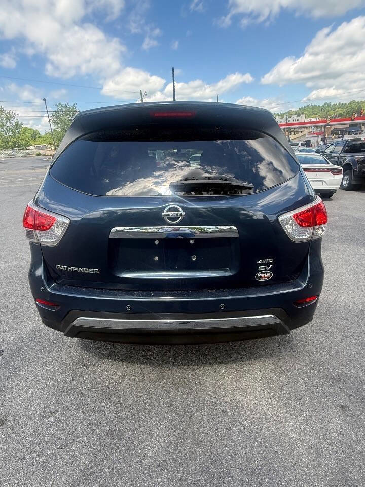 Used 2013 Nissan Pathfinder SV AWD/4WD image 3