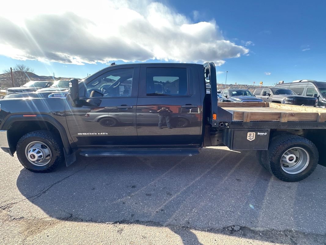 Used 2021 GMC Sierra 3500 4x4 Crew Cab w/ Gooseneck/5TH Wheel Package image 4
