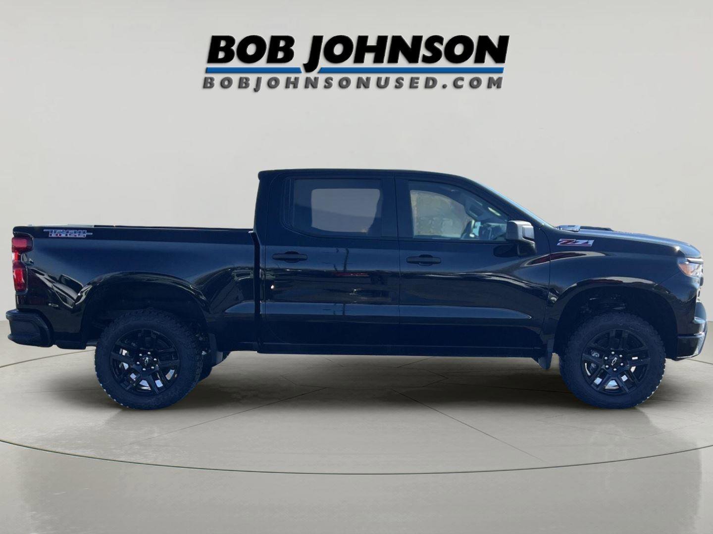 New 2026 Chevrolet Silverado 1500 Custom Trail Boss w/ LPO, Dark Essentials Package AWD/4WD image 2