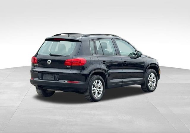 Used 2016 Volkswagen Tiguan S image 4