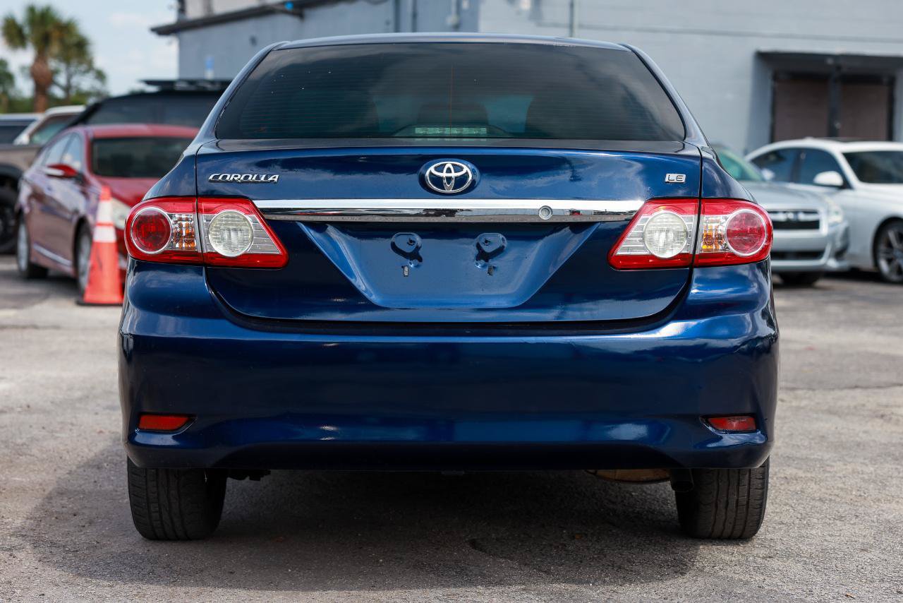 Used 2012 Toyota Corolla LE FWD image 7