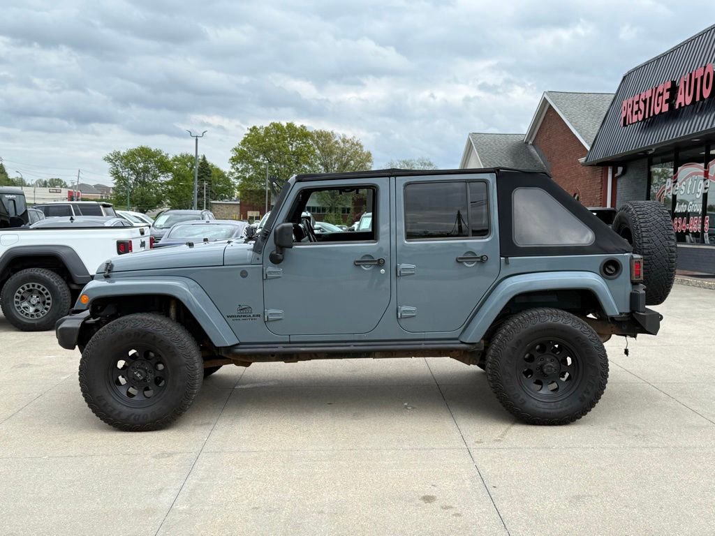 Used 2014 Jeep Wrangler Unlimited Sahara w/ Max Tow Package AWD/4WD image 3