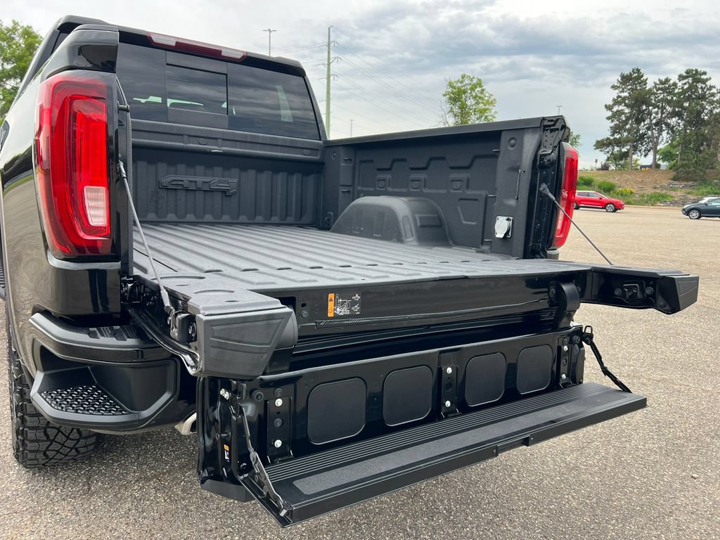 Used 2022 GMC Sierra 1500 AT4 w/ AT4 Preferred Package AWD/4WD image 14