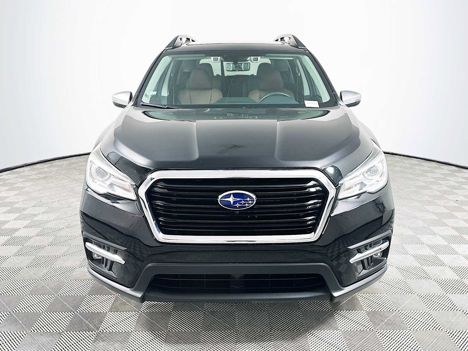 Used 2019 Subaru Ascent Touring w/ Popular Package #2 AWD/4WD image 2