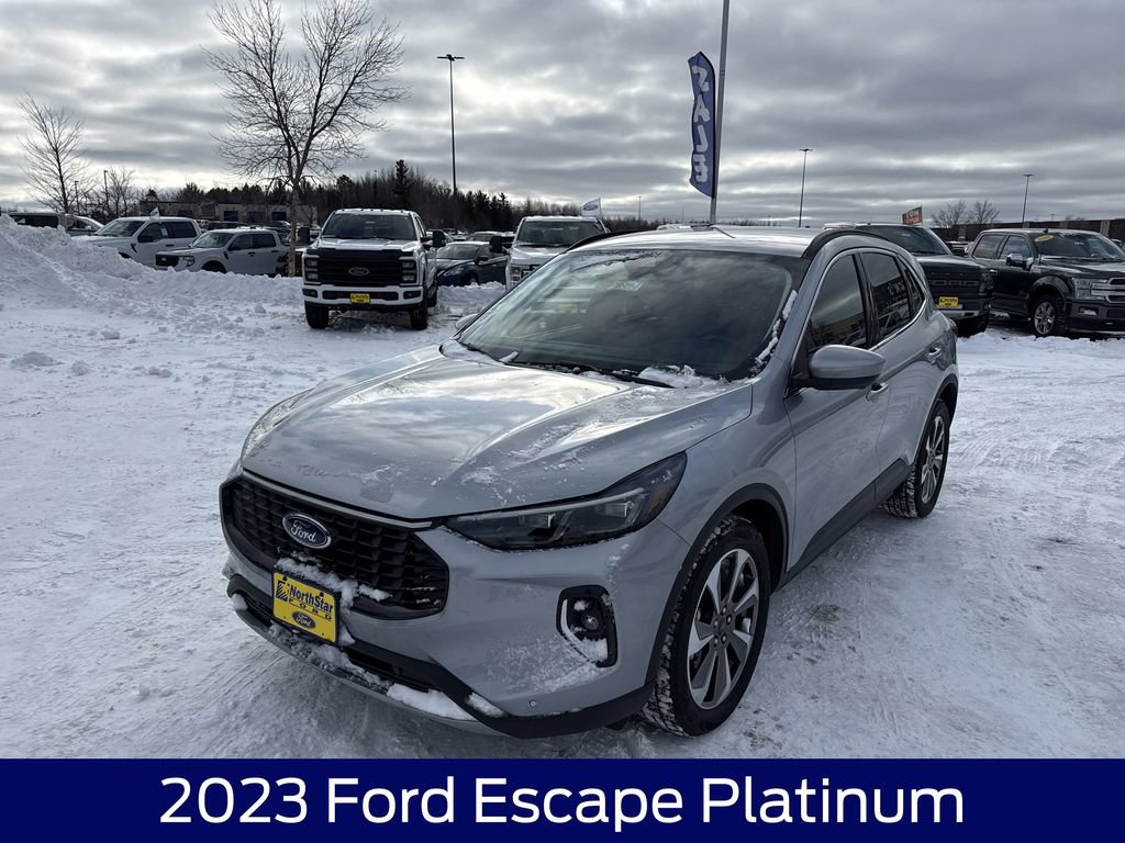 Used 2023 Ford Escape Platinum image 3
