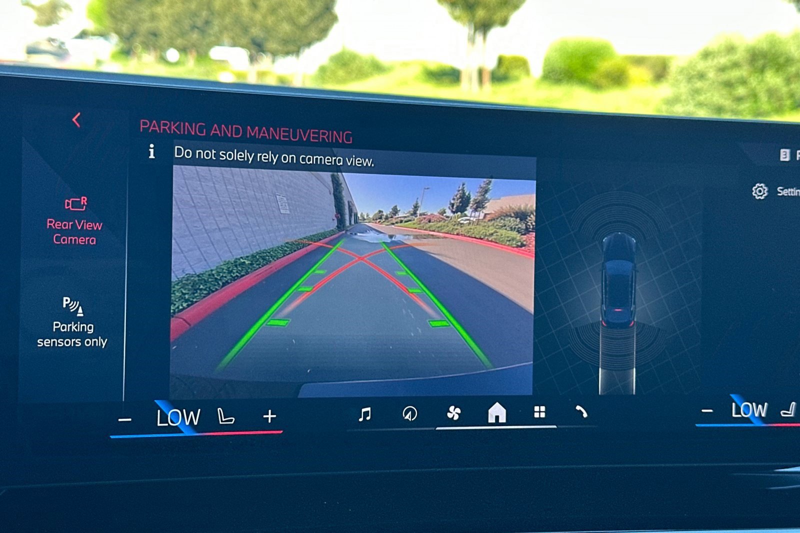 Certified 2024 BMW i4 eDrive35 w/ Convenience Package image 25