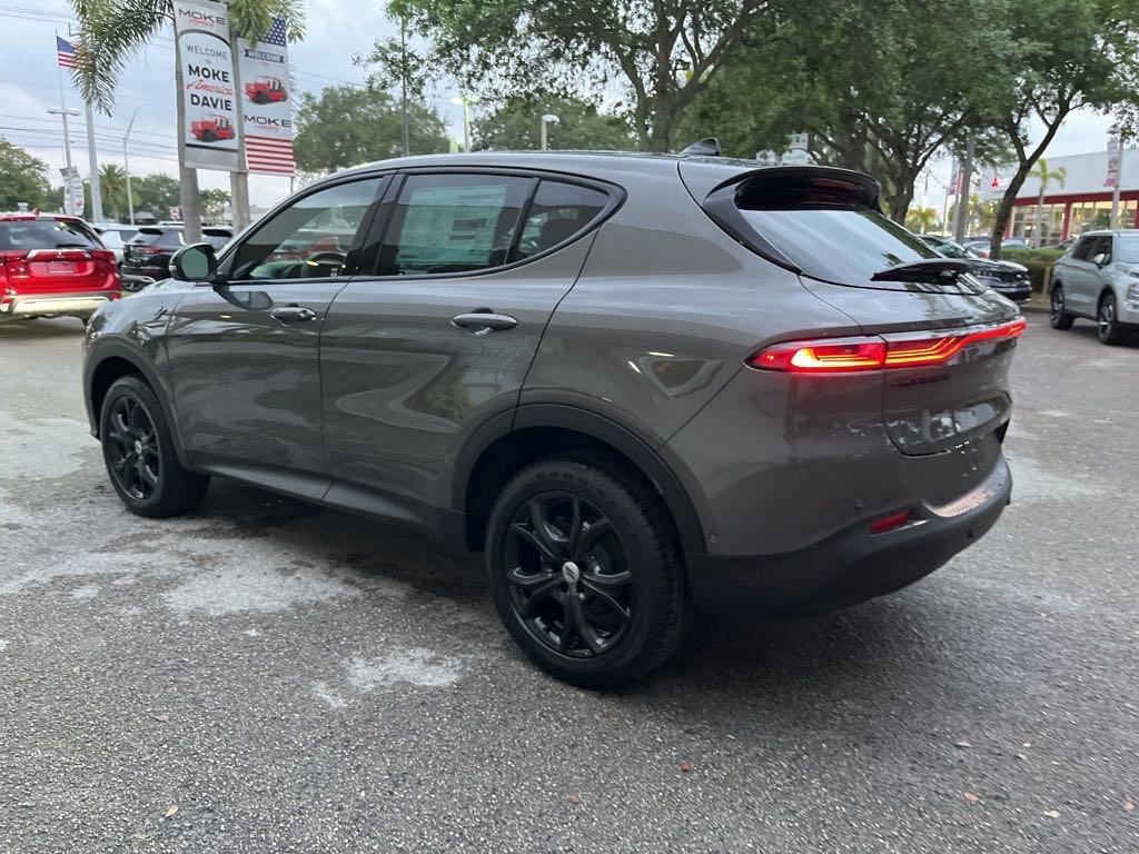 New 2024 Dodge Hornet GT w/ Tech Pack w/o Parking AWD/4WD image 4
