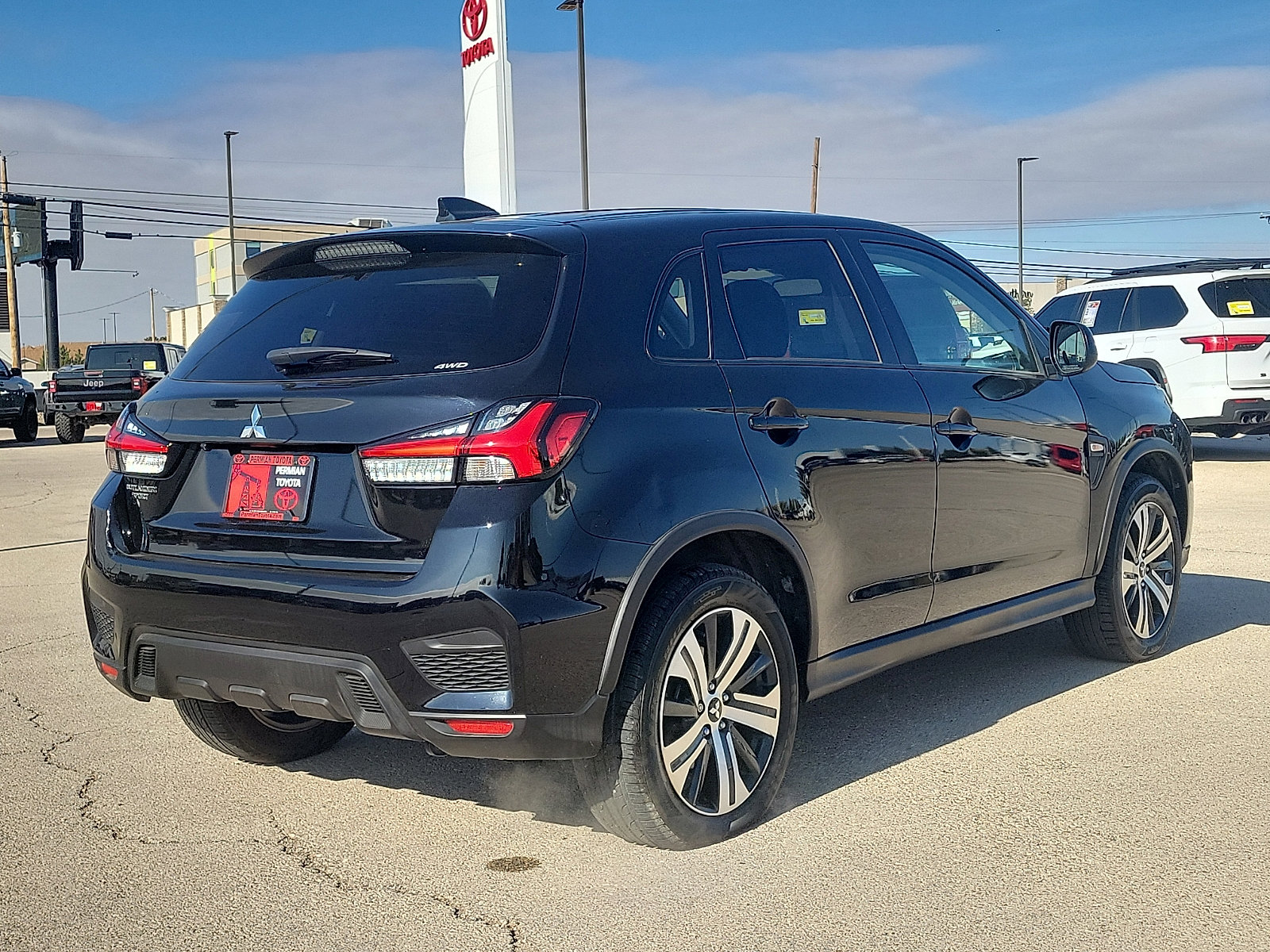 Used 2024 Mitsubishi Outlander Sport ES image 4