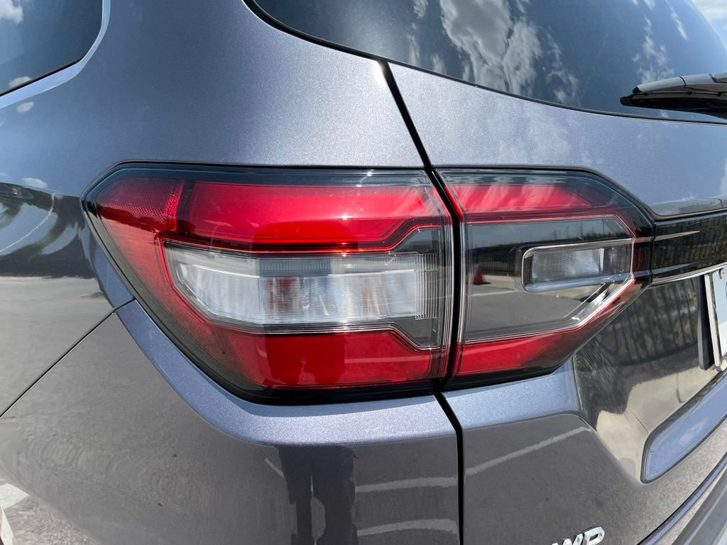 Certified 2025 Honda Pilot Touring image 7