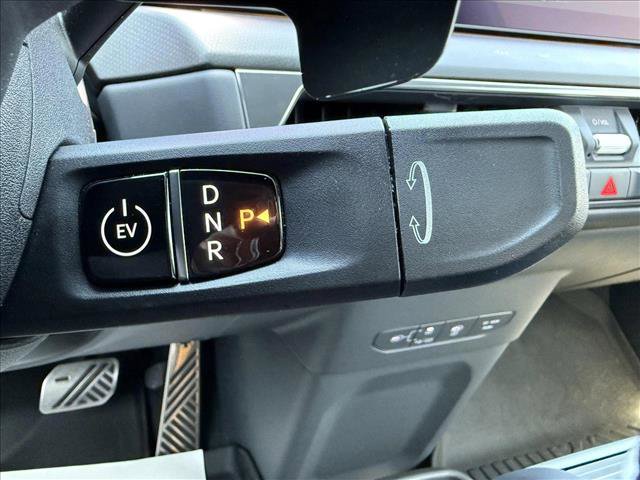 Used 2024 Kia EV9 GT-Line image 16