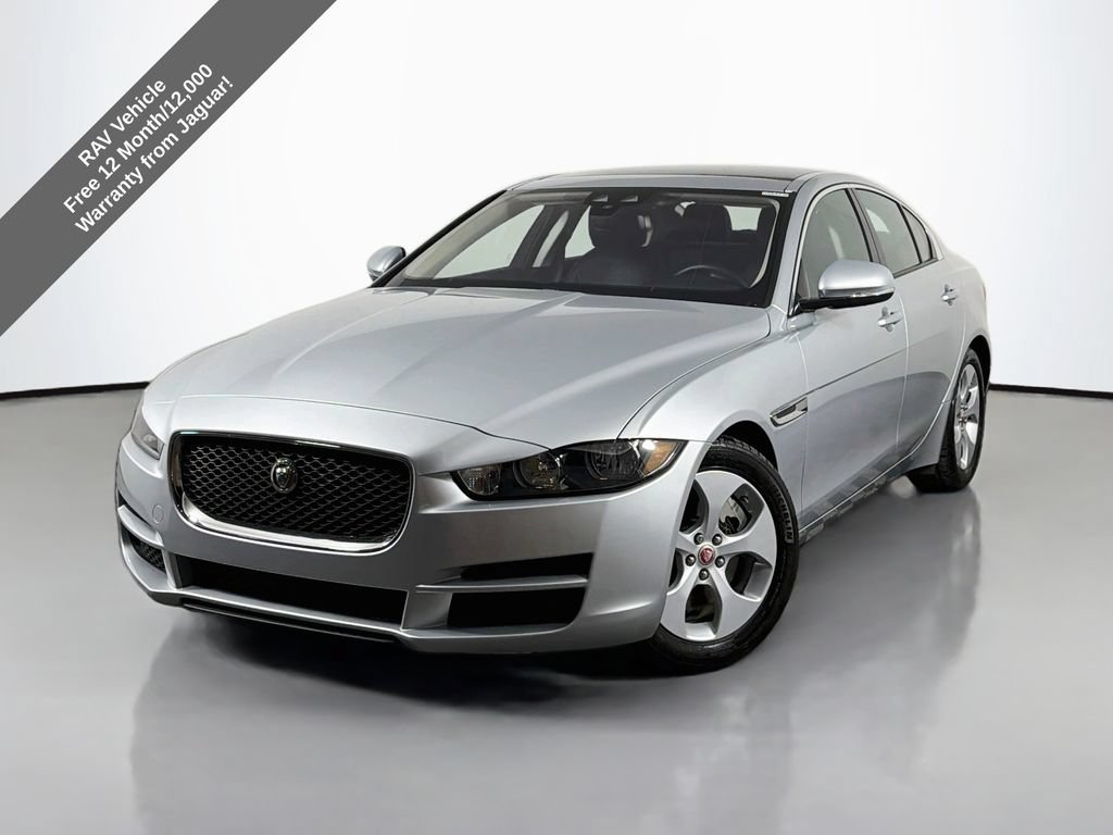 Used 2018 Jaguar XE RWD image 1