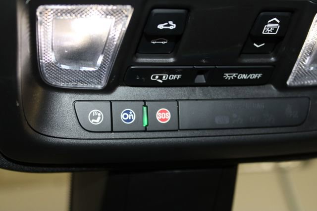 Used 2024 Cadillac XT6 Premium Luxury w/ LPO, Floor Liner Package FWD image 32