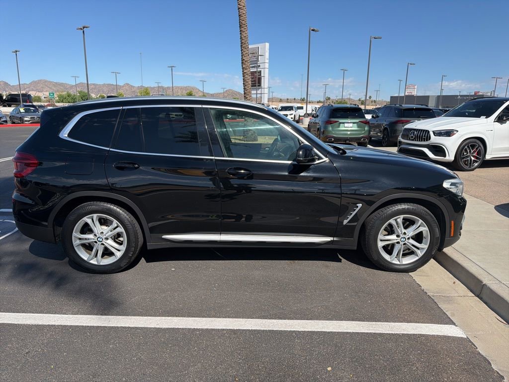 Used 2018 BMW X3 xDrive30i w/ Premium Package AWD/4WD image 4