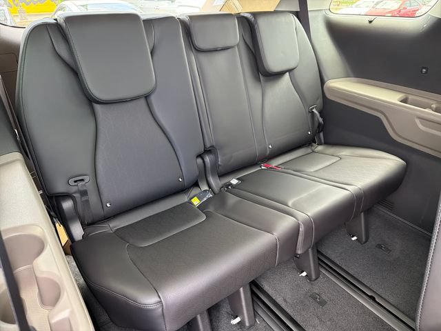 New 2026 Kia Carnival EX FWD image 23