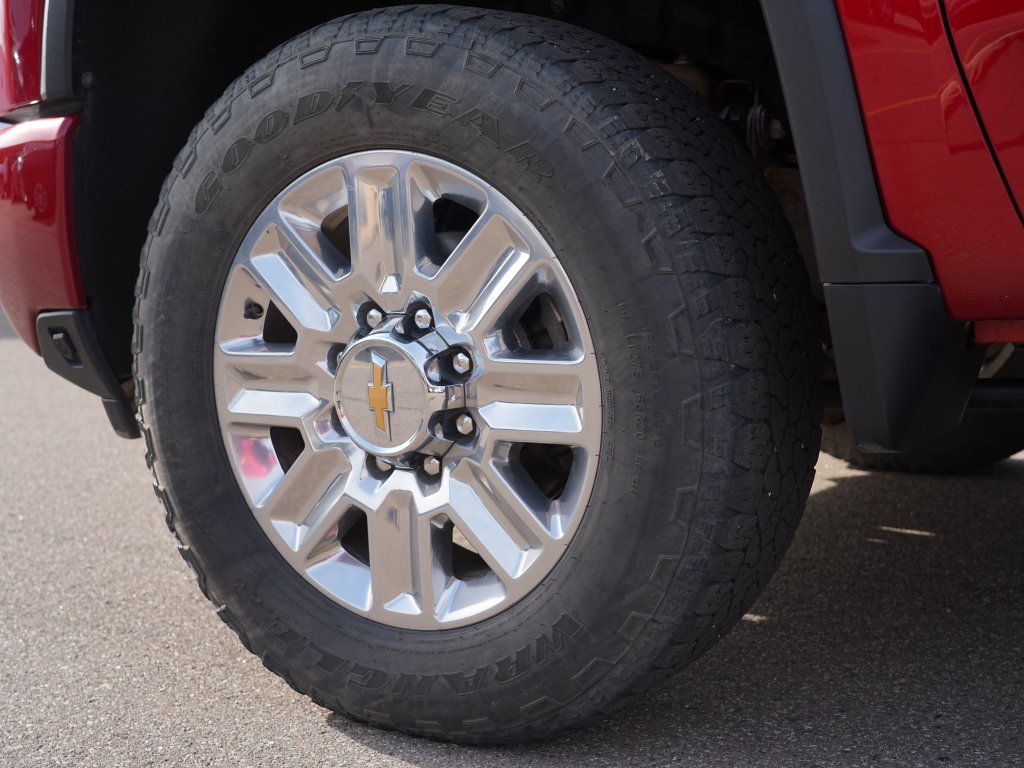 Used 2025 Chevrolet Silverado 3500 High Country w/ High Country Premium Package AWD/4WD image 34