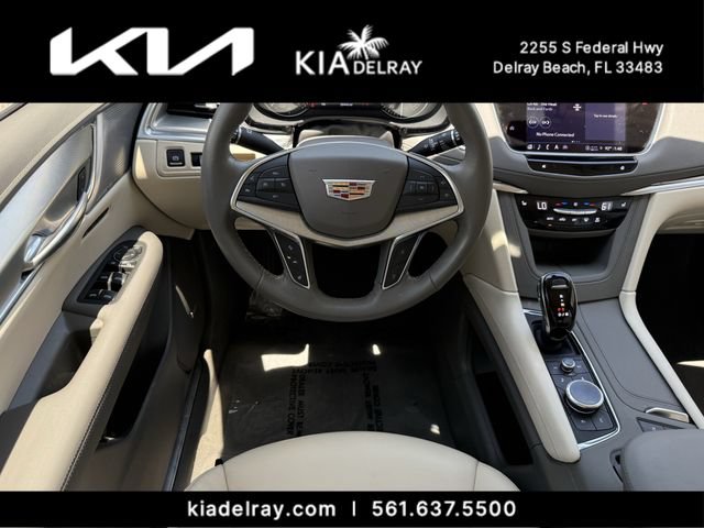 Used 2023 Cadillac XT5 Premium Luxury FWD image 13