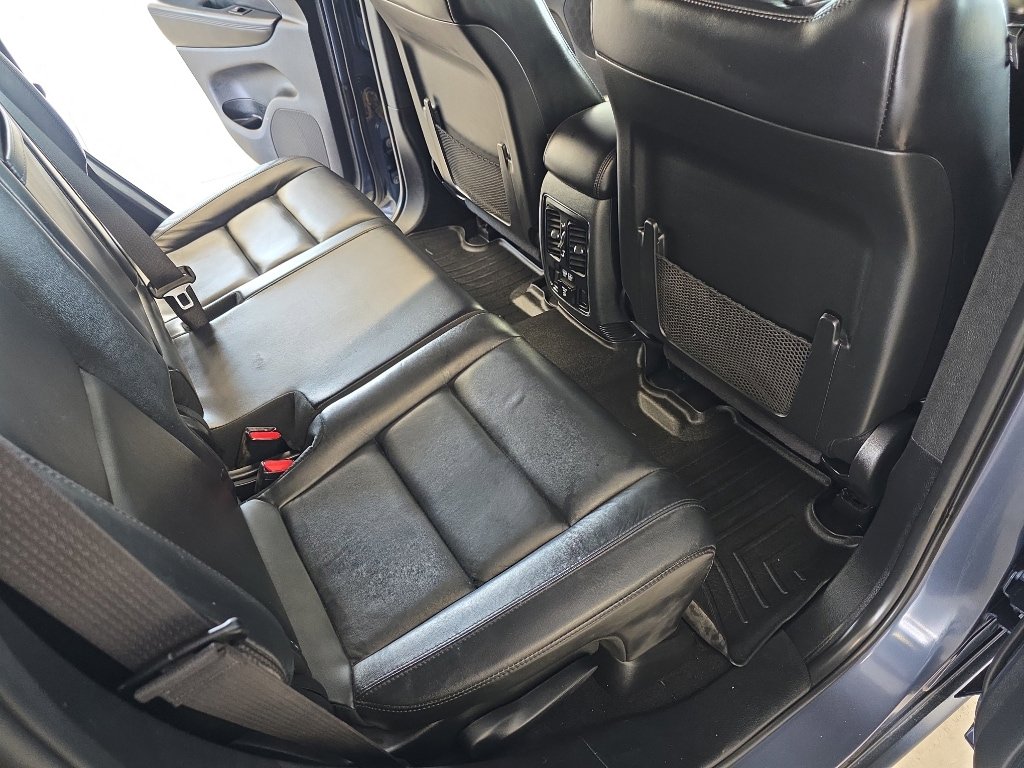 Used 2019 Jeep Grand Cherokee Limited w/ Trailer Tow Group IV AWD/4WD image 19
