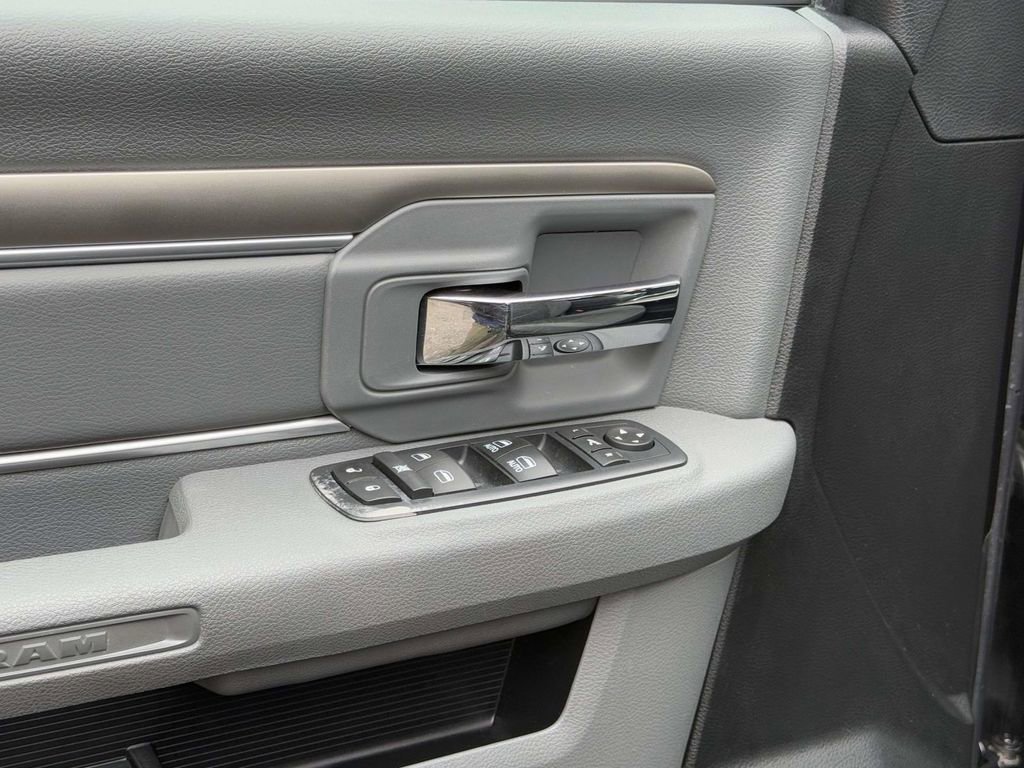 Used 2017 RAM 1500 Big Horn image 24