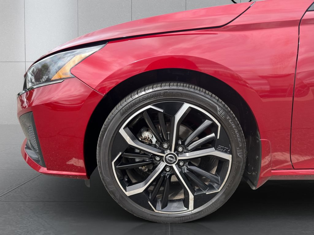 Used 2023 Nissan Altima 2.5 SR w/ SR Premium Package AWD/4WD image 24