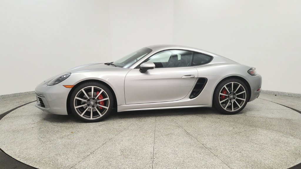 Used 2019 Porsche 718 Cayman S RWD image 2