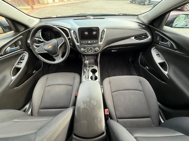 Used 2020 Chevrolet Malibu LS image 21