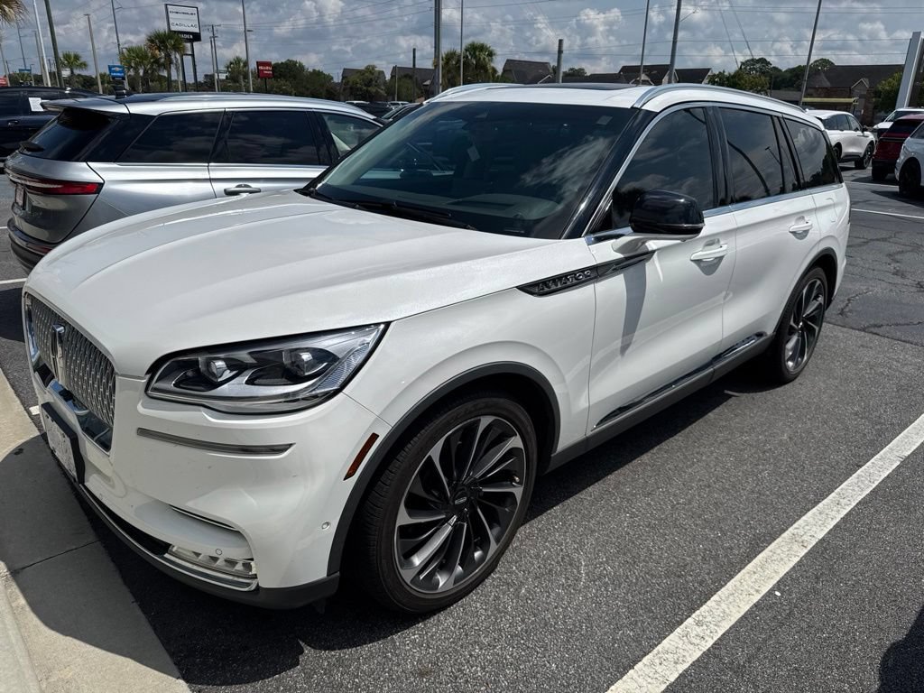 Used 2021 Lincoln Aviator Reserve w/ Equipment Group 201A AWD/4WD image 3