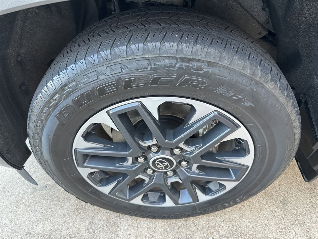 Used 2023 Toyota Sequoia Limited image 23