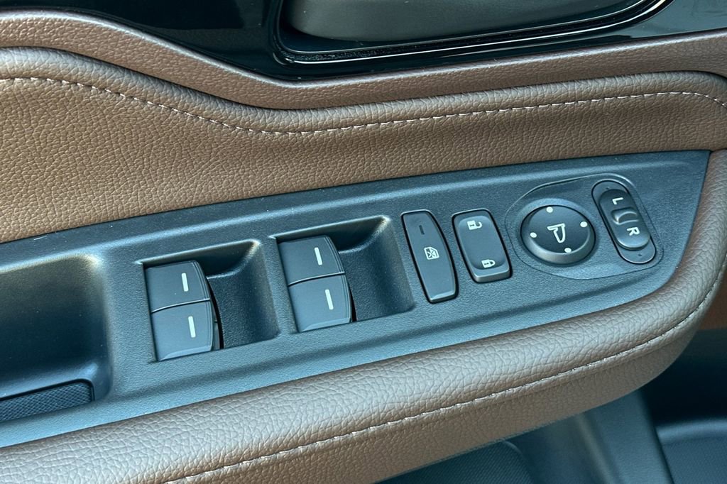 New 2026 Honda Odyssey Touring image 11