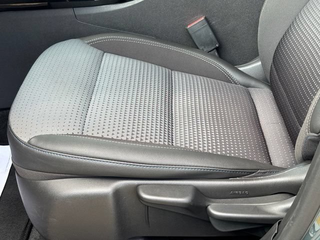 Used 2025 Chevrolet Trax LT FWD image 14