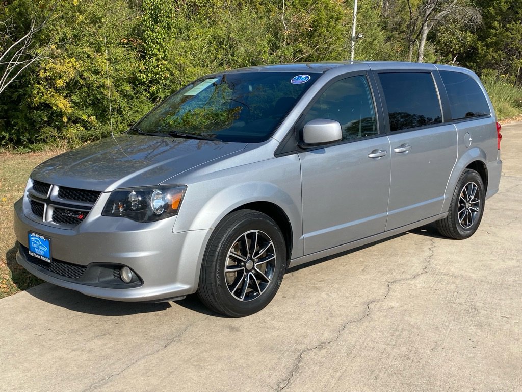 Used 2019 Dodge Grand Caravan GT image 3